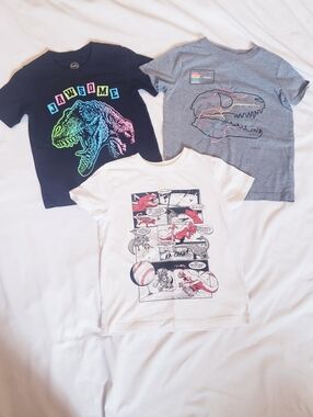 Boys' XS Dinosaur Graphic Tees